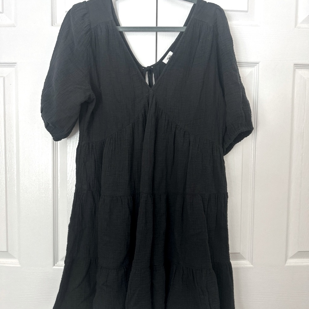 NWT aerie Dress • Large • Black • 100% Cotton • Gauze material • V neck • CUTE!